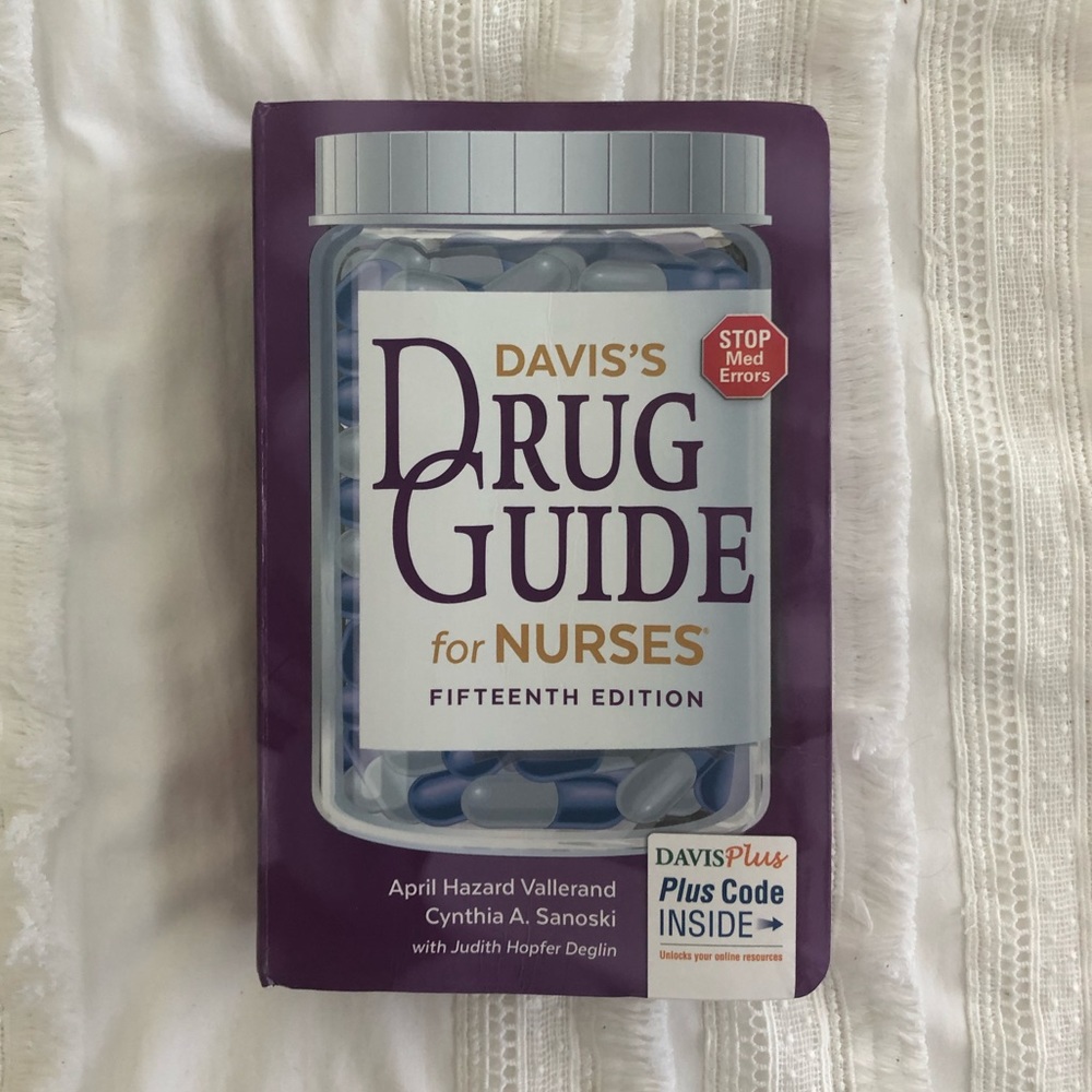 LIKE NEW* Davis’s Drug Guide